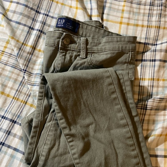 GAP size 2 olive green - Picture 1 of 1